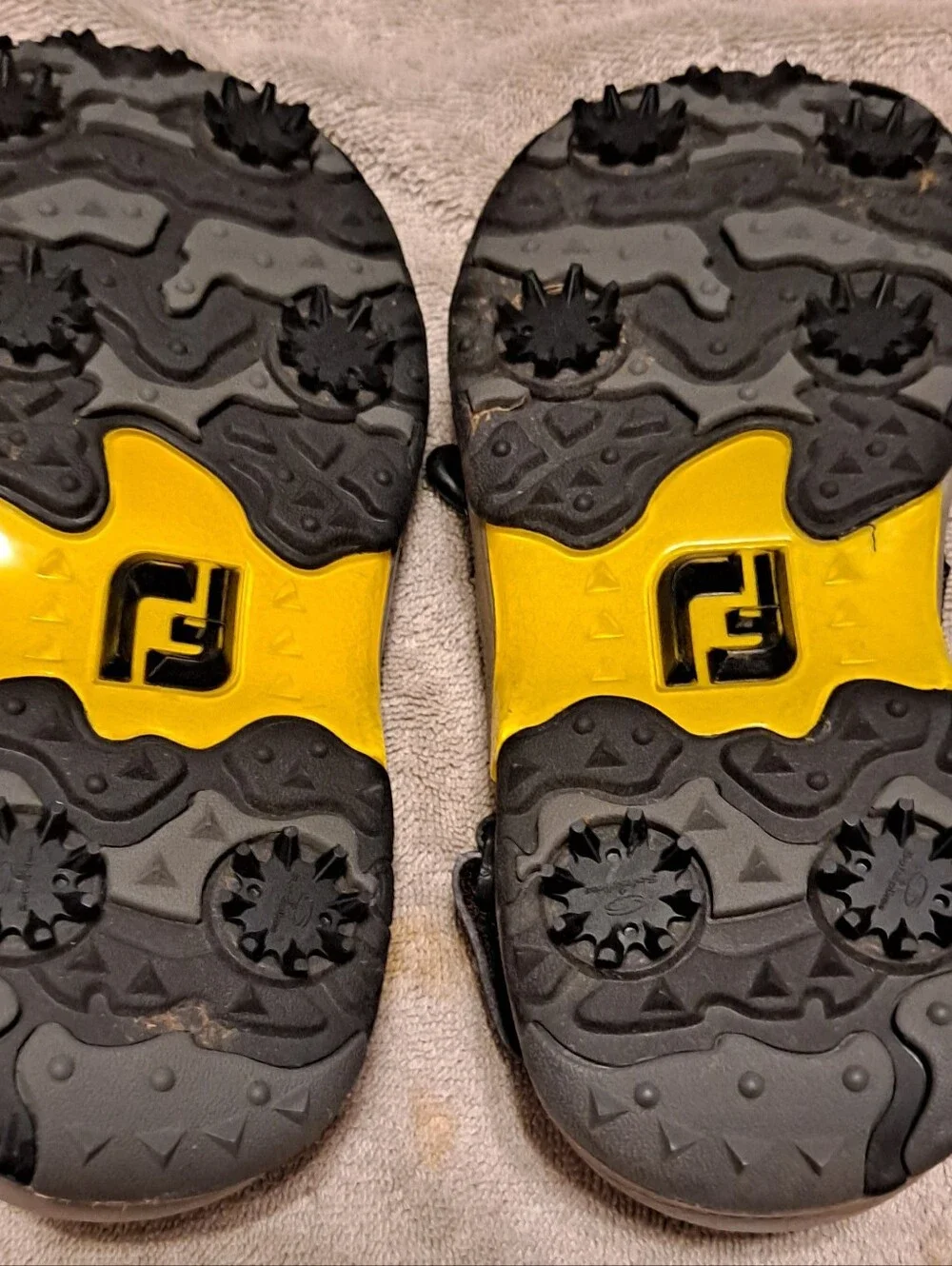 Mens Footjoy Brown Outdoor Golf Sandals with Yellow Accent Sz 9